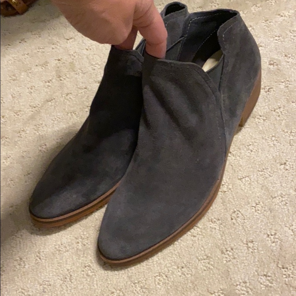 Dolce Vita trever suede booties